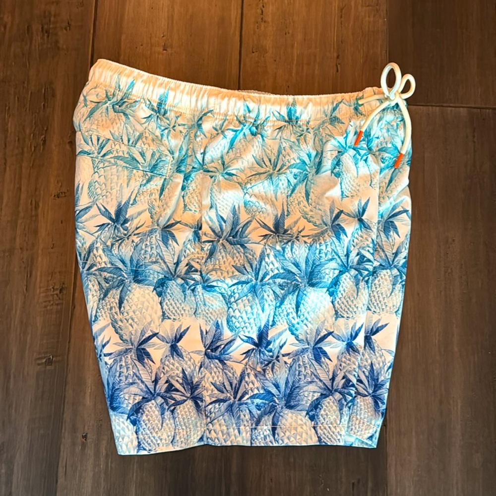 Tommy Bahama Naples "Fruit of Tulum" Bathing Swim Suit 6"  White & Blue - Medium